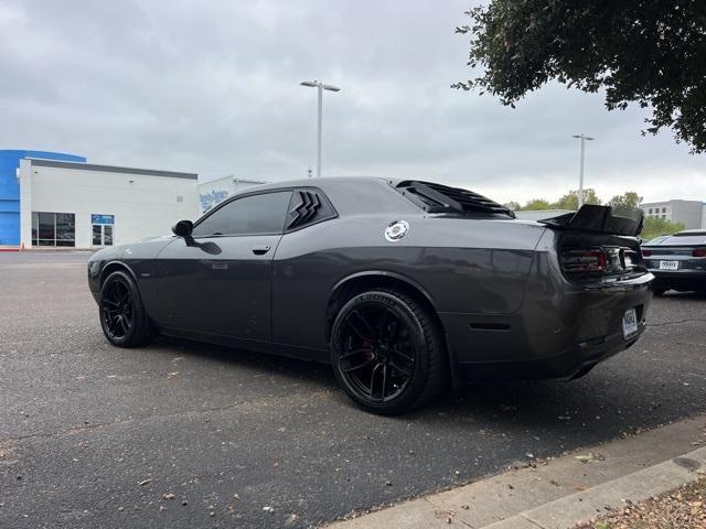 2016 dodge challenger r/t