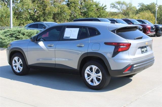 2024 chevrolet trax ls