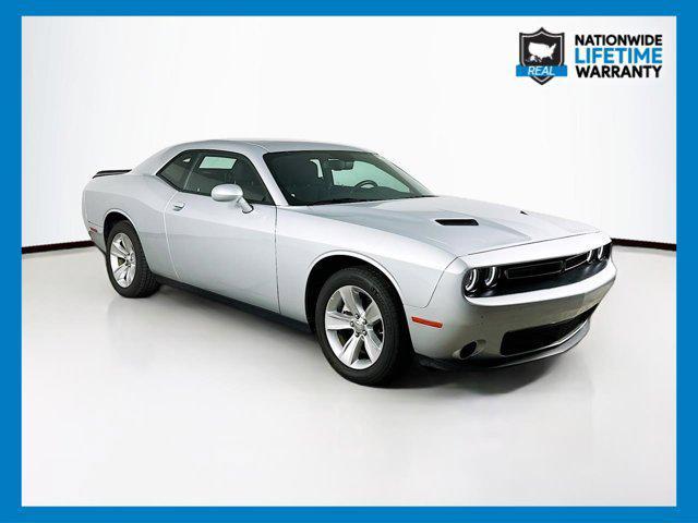 2023 dodge challenger sxt