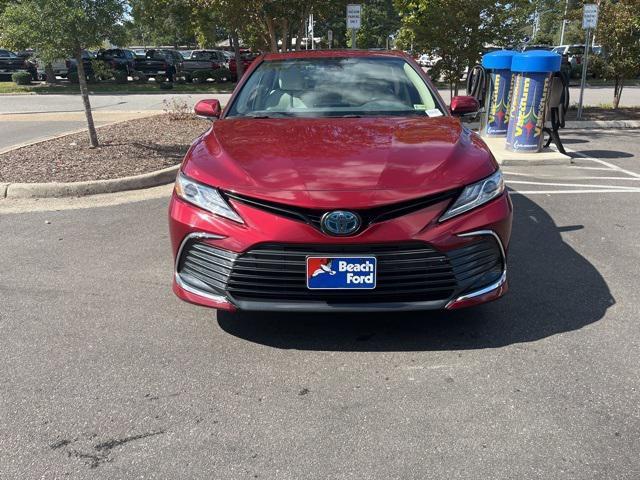 2021 toyota camry hybrid xle