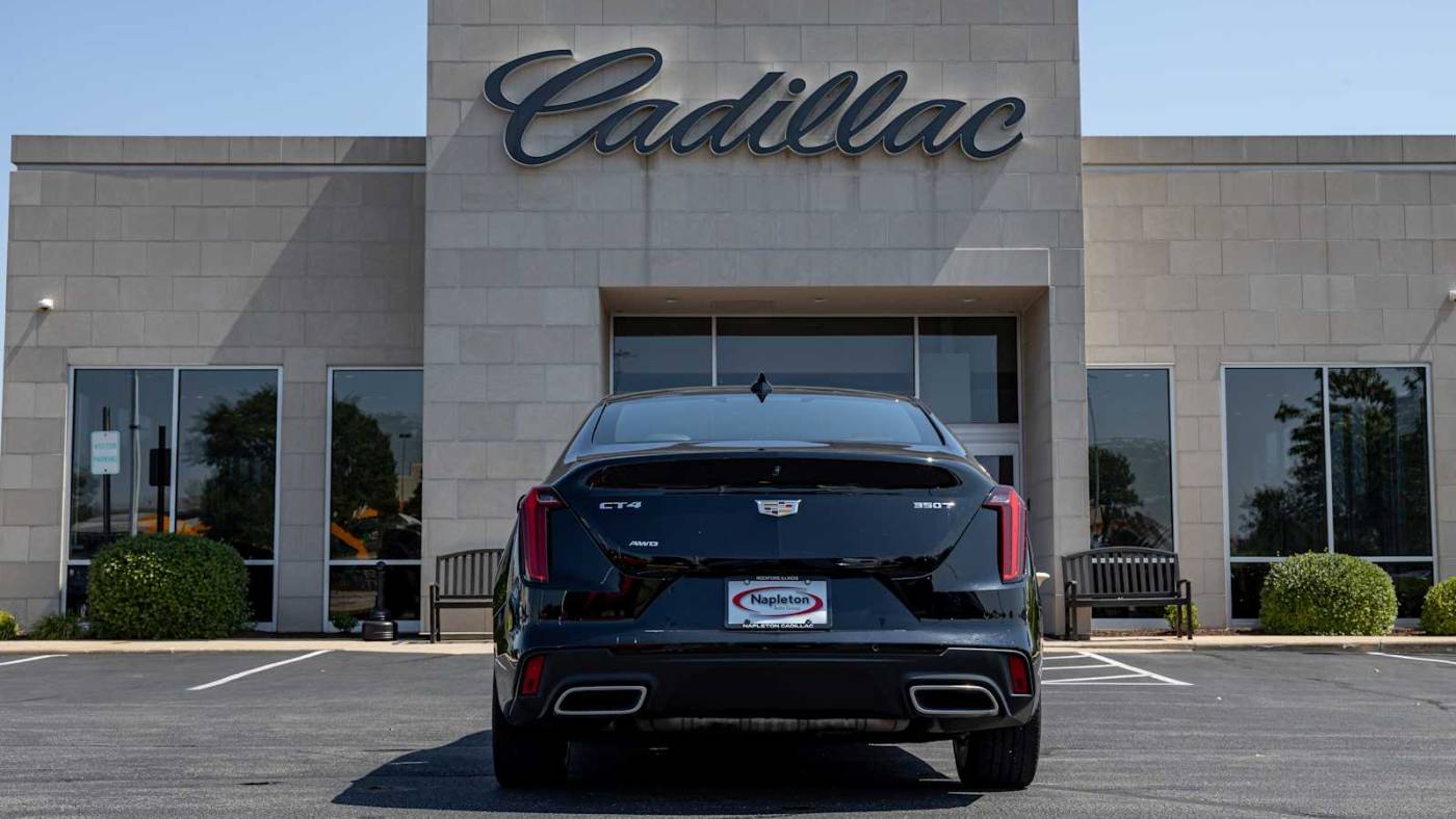 2022 cadillac ct4 luxury