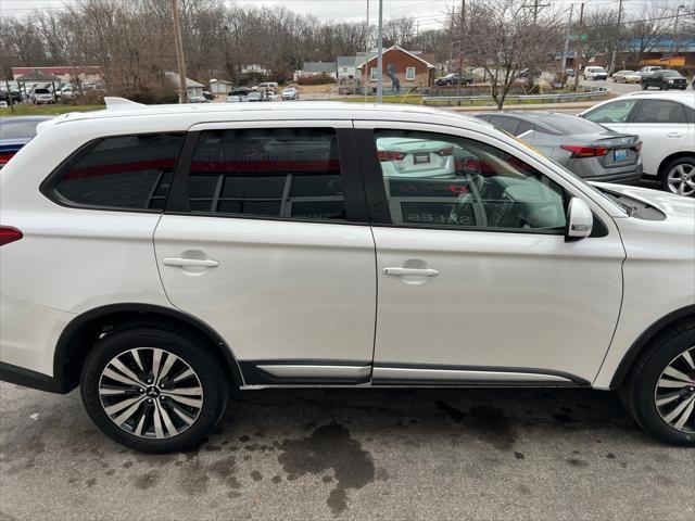 2019 mitsubishi outlander sel