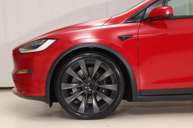 2023 tesla model x standard range
