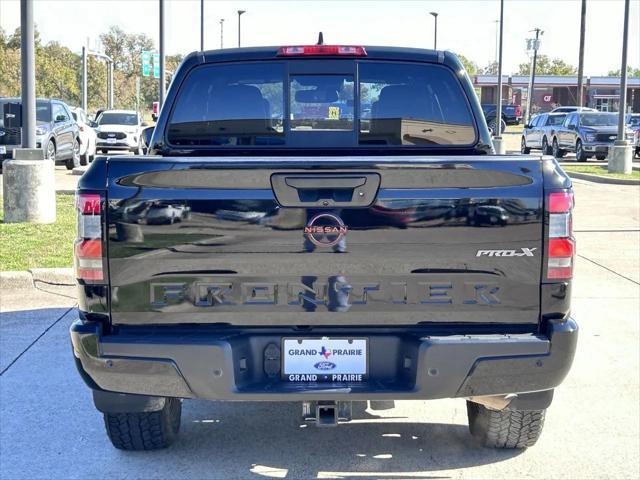 2022 nissan frontier pro-x