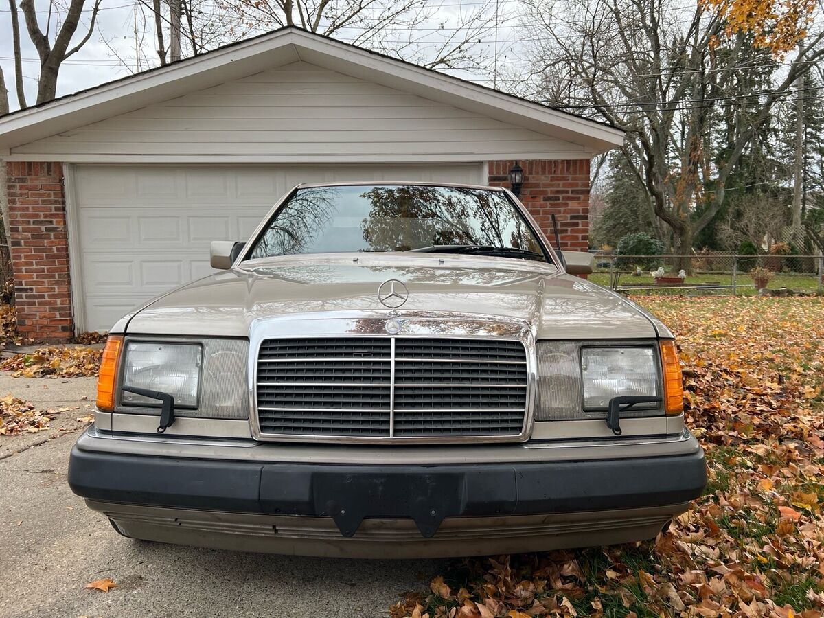 1993 mercedes-benz e-class brown rwd automatic 400e