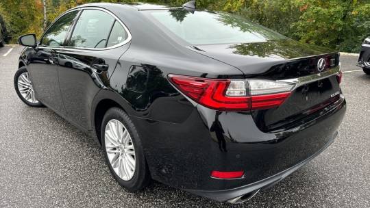 2016 Lexus ES