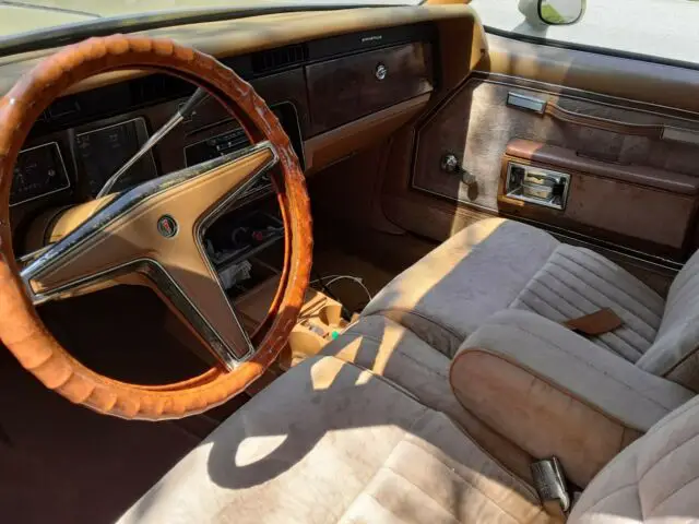 1979 pontiac bonneville 4d