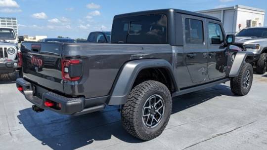 2024 Jeep Gladiator