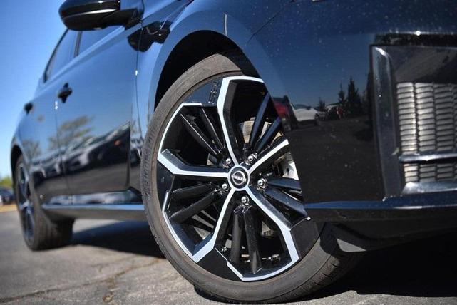 2024 nissan altima 2.5 sr