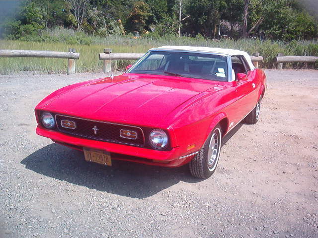 1972 ford mustang w/ 302 v-8 ; convertible !