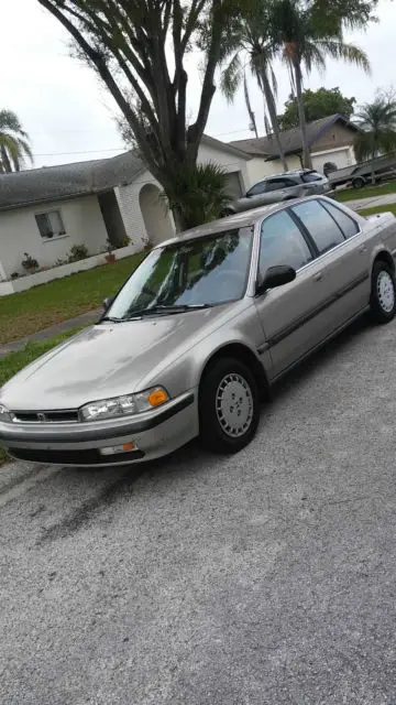 1990 honda accord less than 54000 miles, ac still works, new battery
