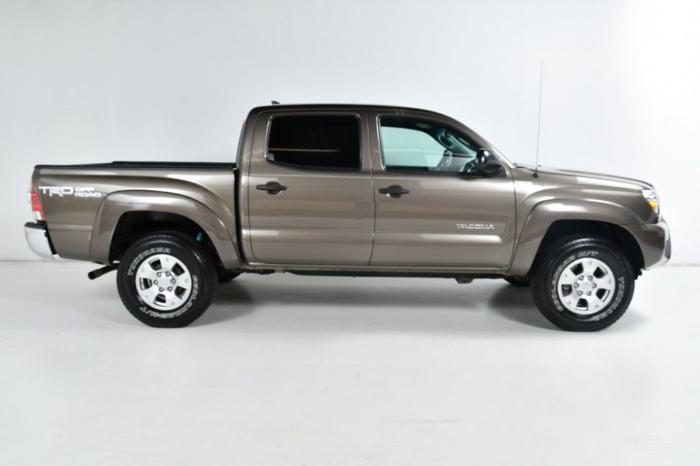 used 2015 toyota tacoma 4x4 double cab nashville, tn 37210 for sale in nashville, tennessee