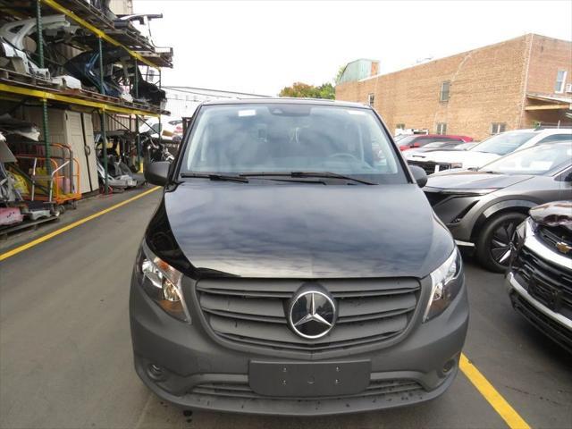 2023 mercedes-benz metris base