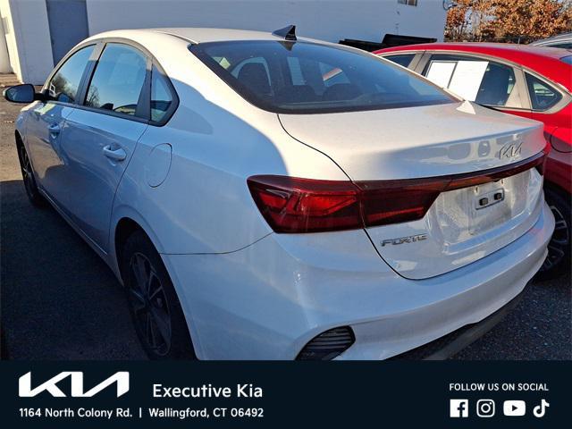 2022 kia forte lxs