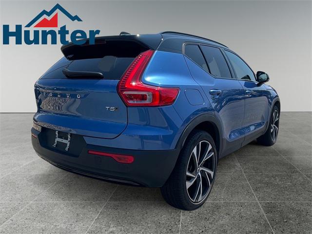 2021 volvo xc40 t5 r-design