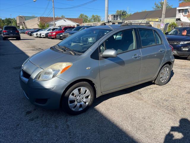 2010 toyota yaris base