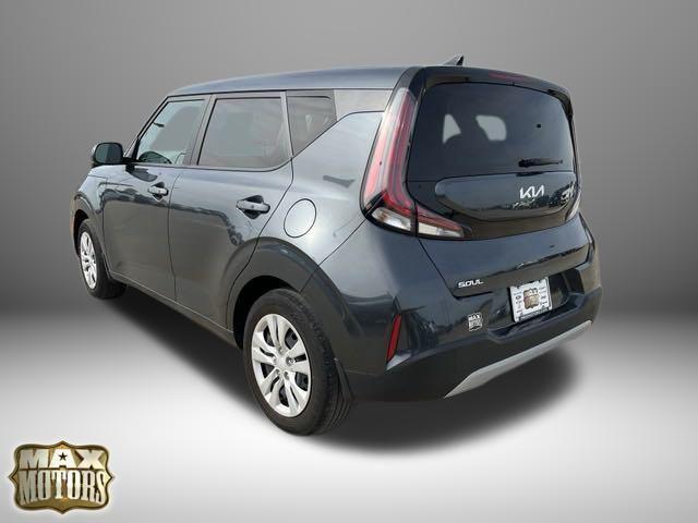 2023 kia soul lx