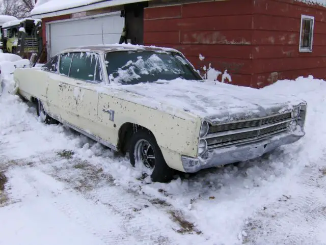 1967 plymouth 2 door fury three