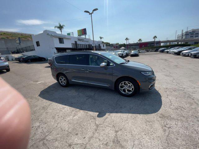 2022 chrysler pacifica limited