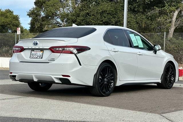 2023 toyota camry hybrid xse