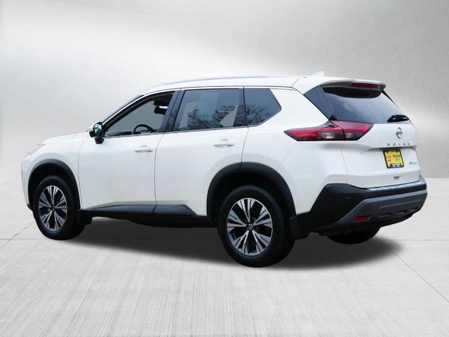 2021 nissan rogue sv