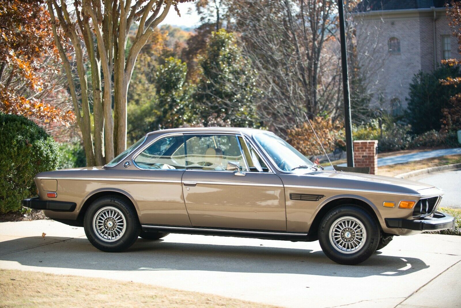 1974 bmw 3.0 cs coupe (e9) - iconic bmw design