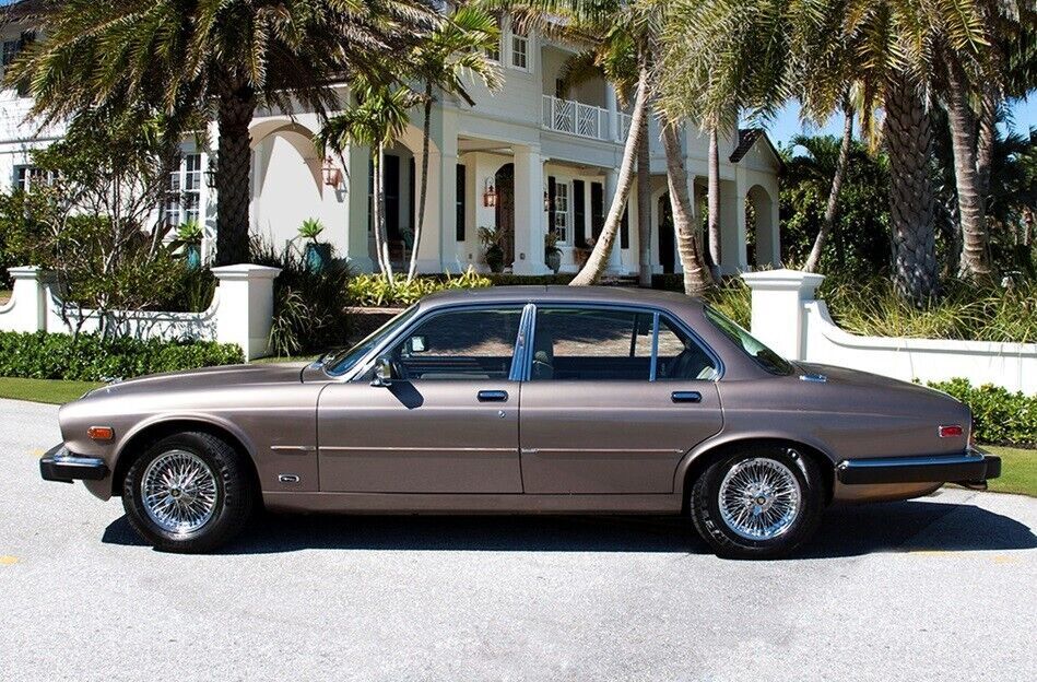 jaguar vanden plas 1986 4.2l ~ low miles ~ rare ~ reserve lowered (again)