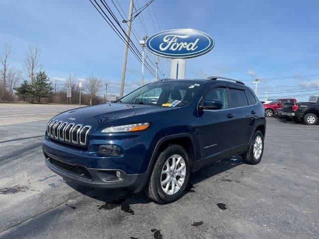 2018 jeep cherokee latitude plus in hamburg, new york