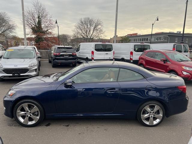 2011 lexus is 250c base