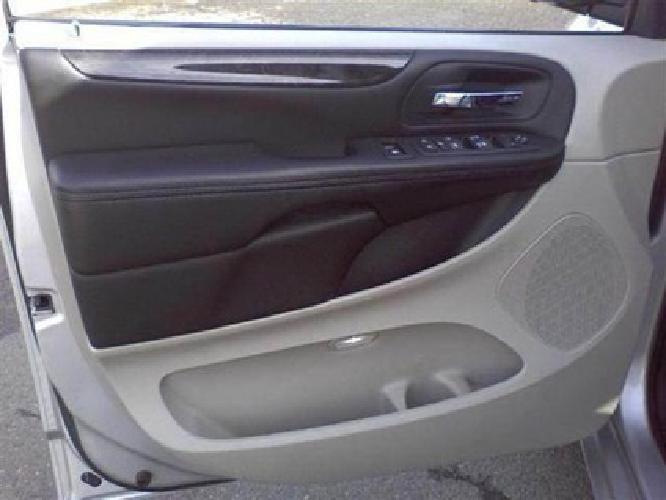 2012 dodge grand caravan passenger sxt minivan 4d in woodbridge, va