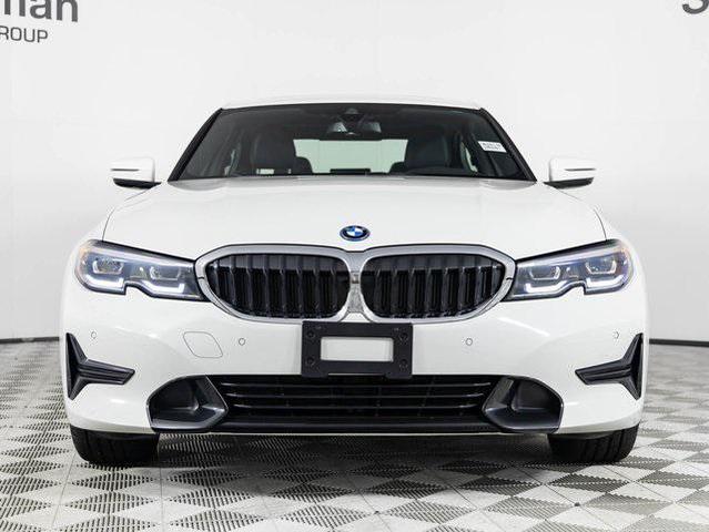 2022 bmw 330e base