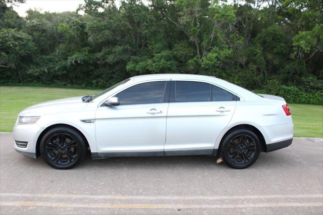 2015 ford taurus sel