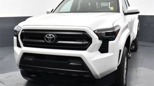 2024 Toyota Tacoma sr