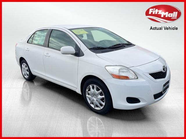 2010 toyota yaris base