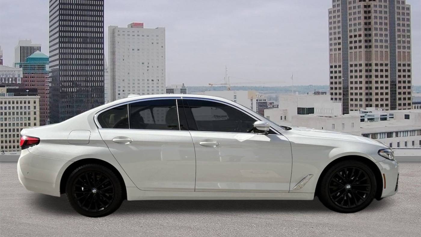 2021 bmw 5 series 530i