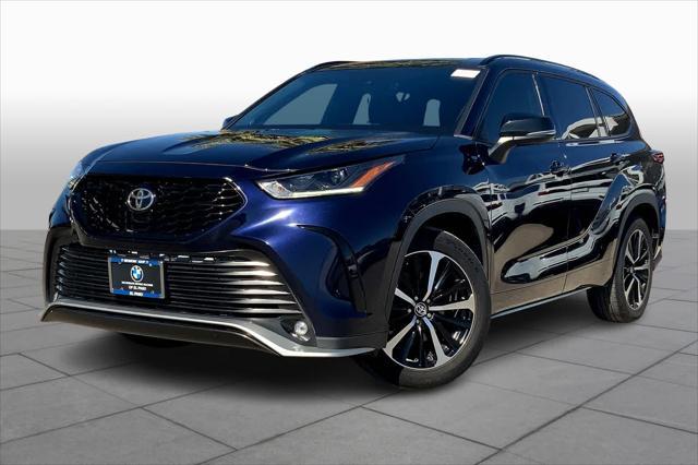 2021 toyota highlander xse
