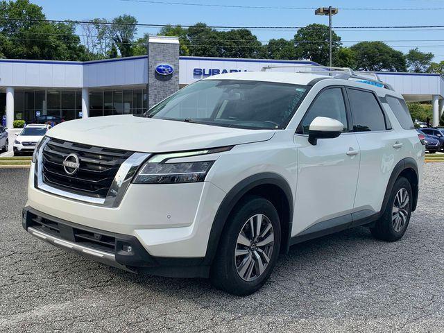 2022 nissan pathfinder sl