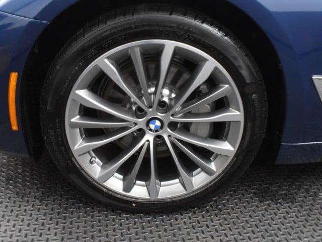 2023 bmw 530 i
