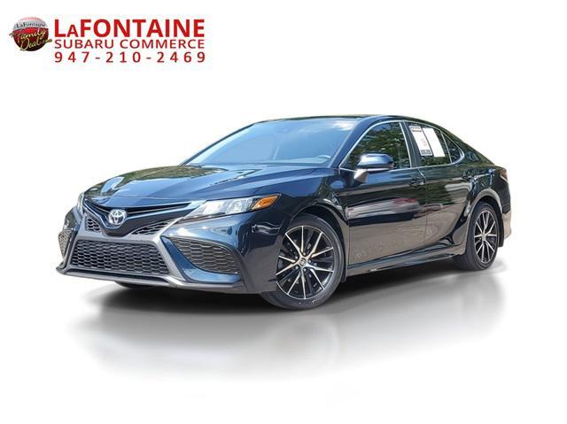 2021 toyota camry se