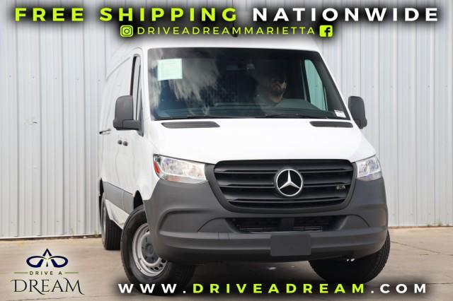 2022 mercedes-benz sprinter 2500 standard roof