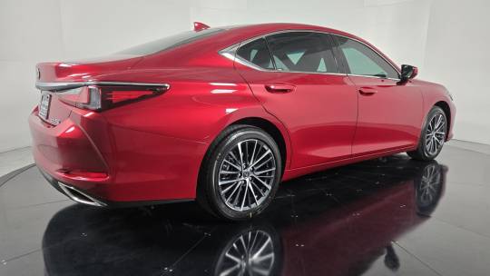 2025 Lexus ES