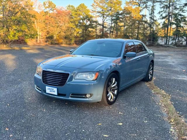 2014 chrysler 300 s