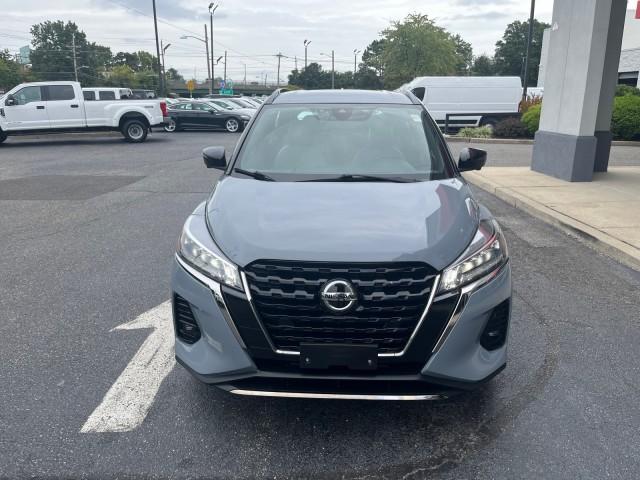 2021 nissan kicks sr