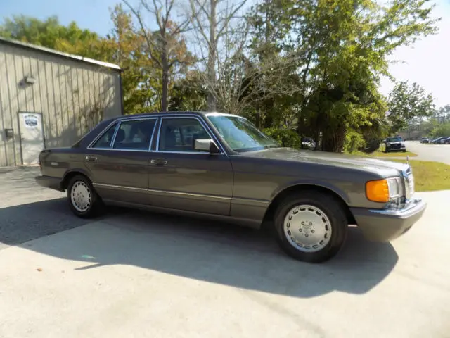 1987 mercedes 560 sel sedan only 54 k miles 1 owner car highly serviced , rare