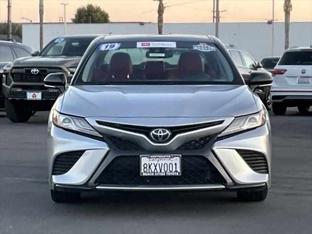 2019 toyota camry xse