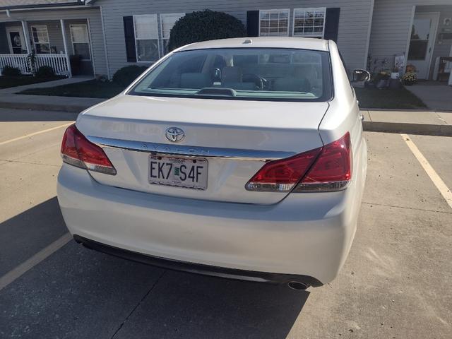 2012 toyota avalon limited