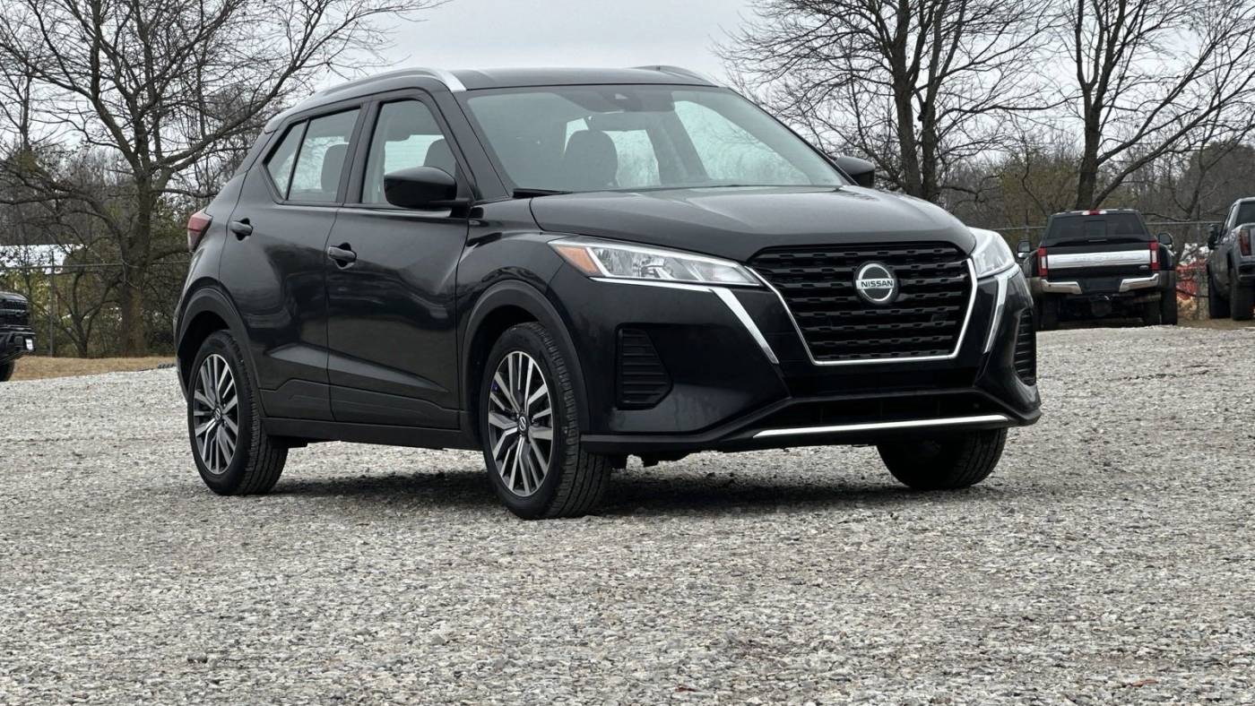 2021 nissan kicks sv