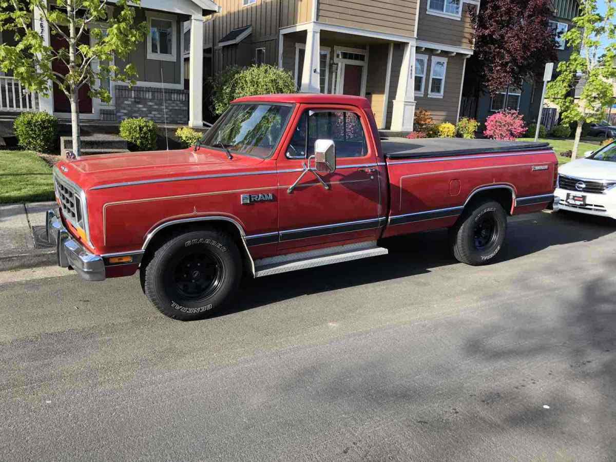 1985 dodge d150 prospector pickup red rwd automatic
