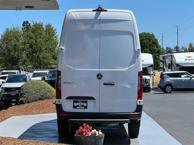 2022 mercedes-benz sprinter cargo van in gresham, oregon