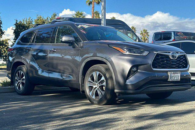 2021 toyota highlander xle